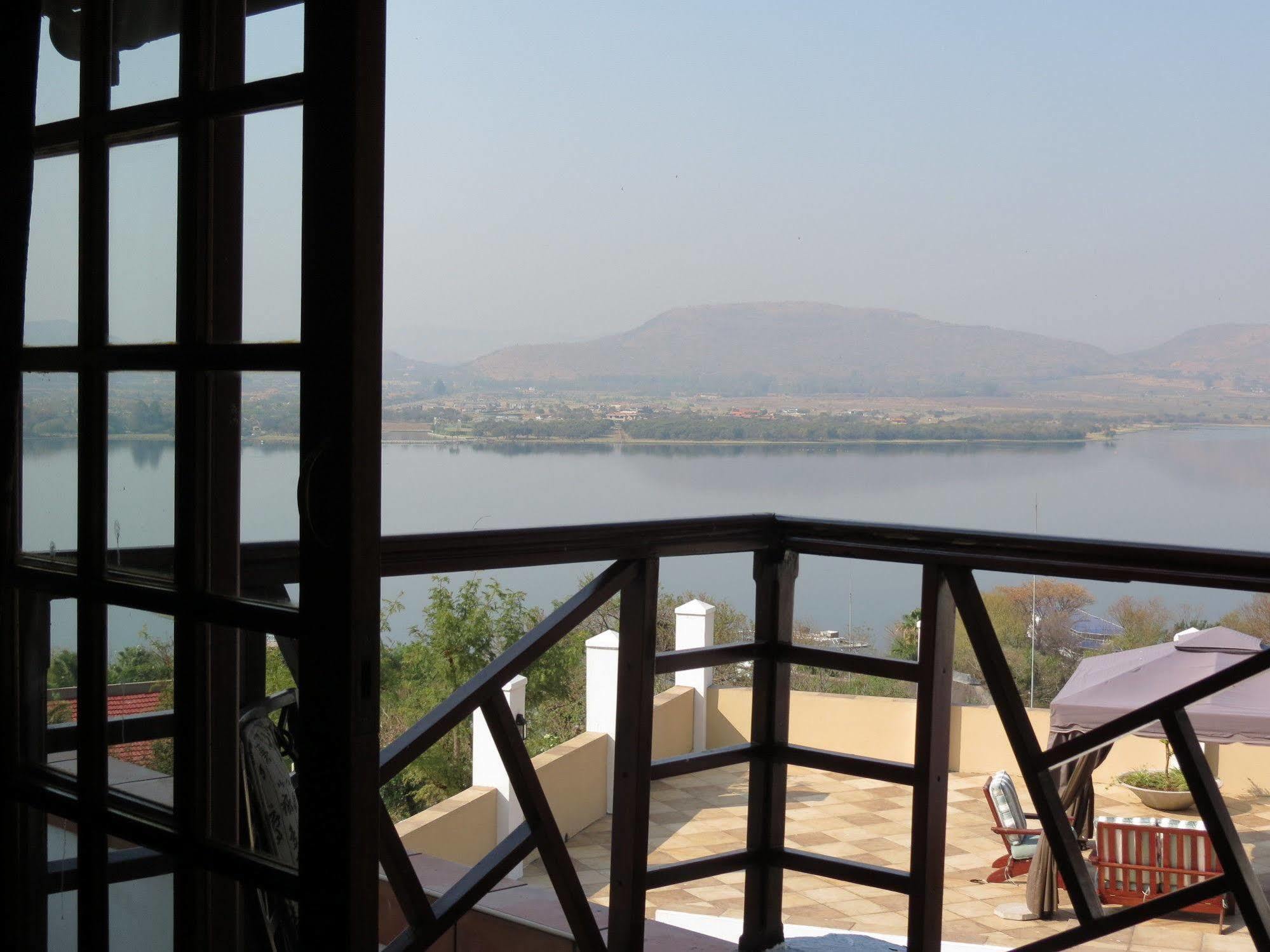 Galagos Lodge Hartbeespoort Exterior foto
