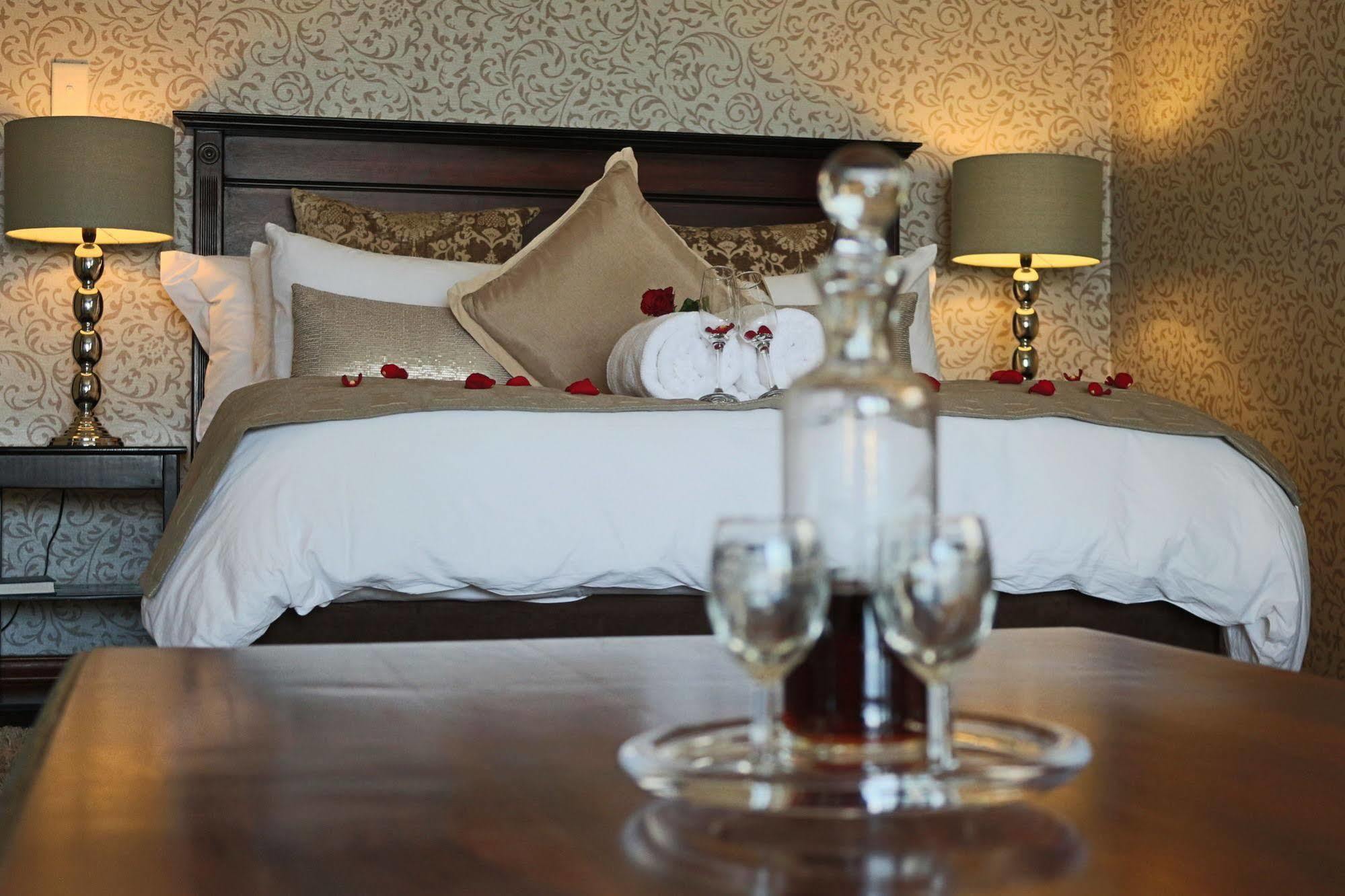 Galagos Lodge Hartbeespoort Exterior foto