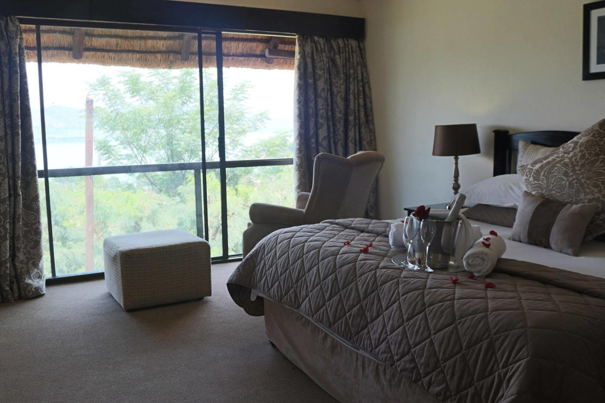 Galagos Lodge Hartbeespoort Exterior foto