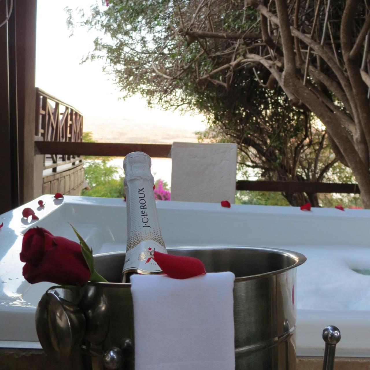 Galagos Lodge Hartbeespoort Exterior foto