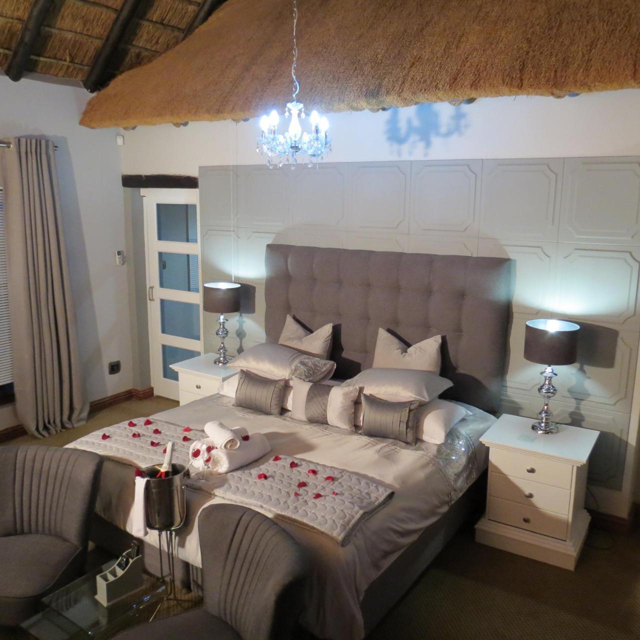 Galagos Lodge Hartbeespoort Exterior foto