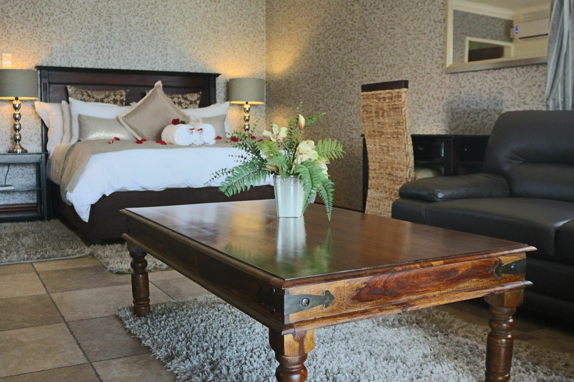 Galagos Lodge Hartbeespoort Exterior foto